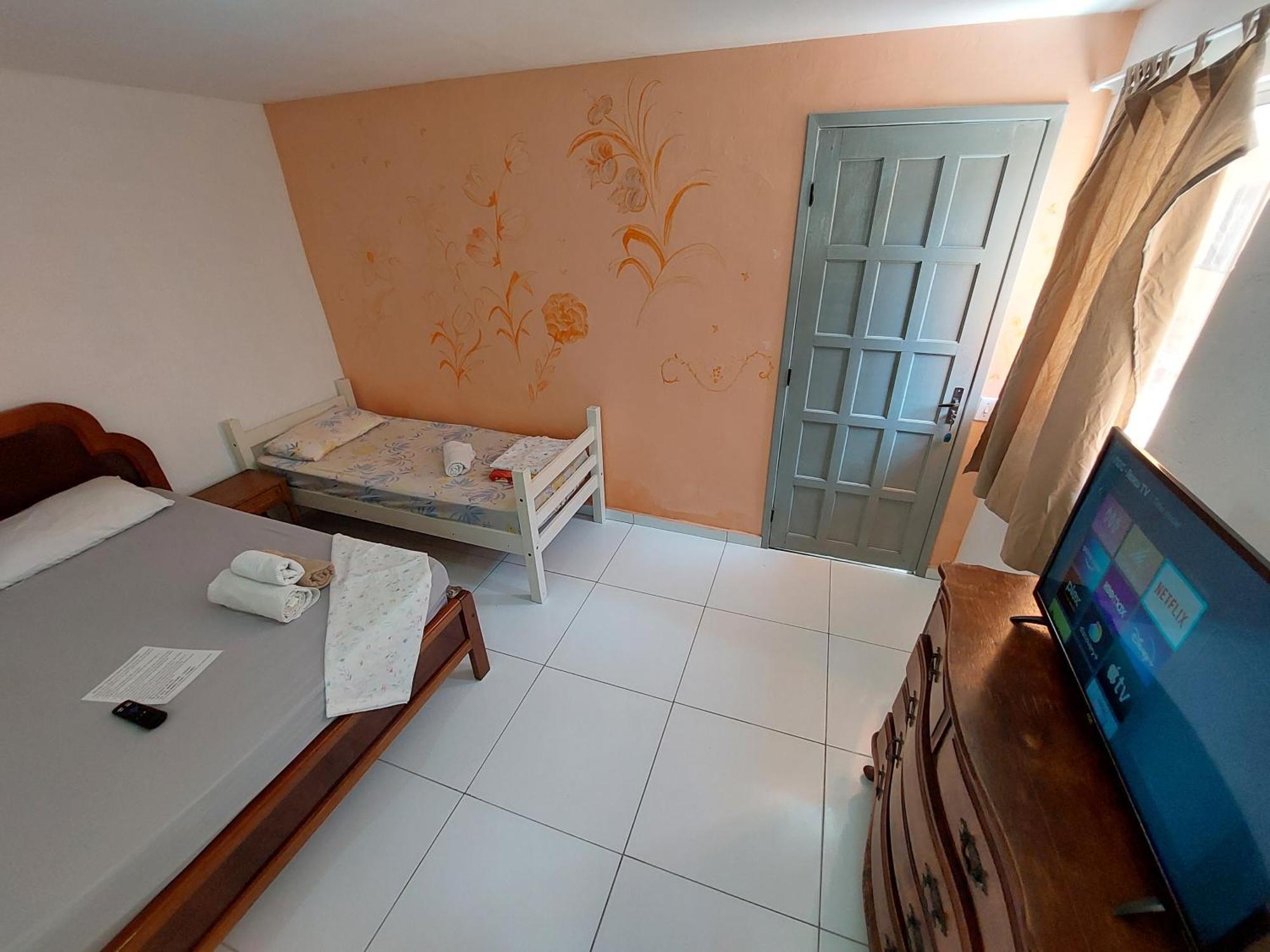Guest House Palmeiras Cabo Frio Esterno foto
